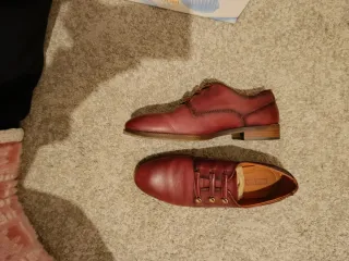 Zapatos de vestir pikolinos burdeos talla 40