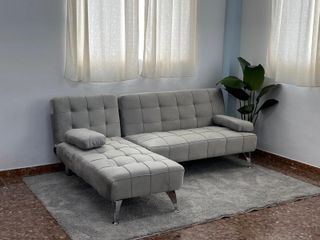 Nuevo sofa chaiselongue + cama en gris