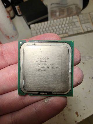 CPU Intel Celeron D 326 2.53GHz
