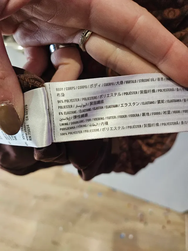 Vestido Hollister fruncido marrón talla M