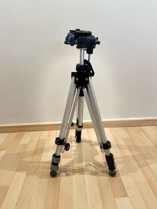 Trípodes para altavoces y cámaras
