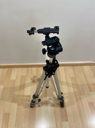 Trípodes para altavoces y cámaras