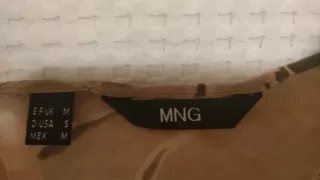 Blusa floral beige y rosa de gasa