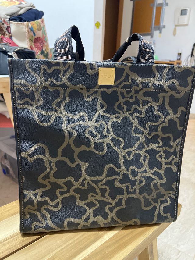 Bolso Tous Negro y Dorado