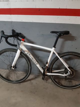 Bici Gravel Specialized Blanca