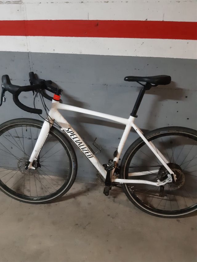 Bici Gravel Specialized Blanca