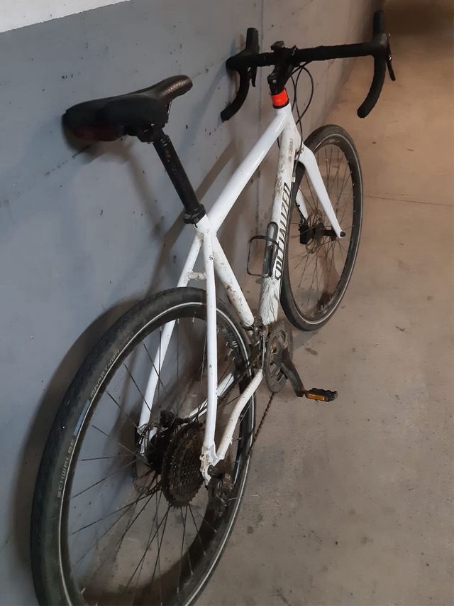 Bici Gravel Specialized Blanca