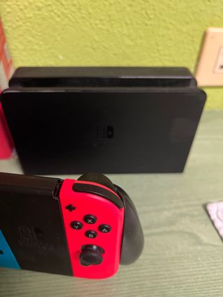Nintendo Switch OLED Rossa e Blu