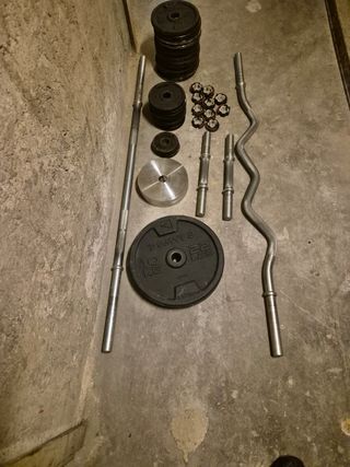 Panca per addominali e pesi