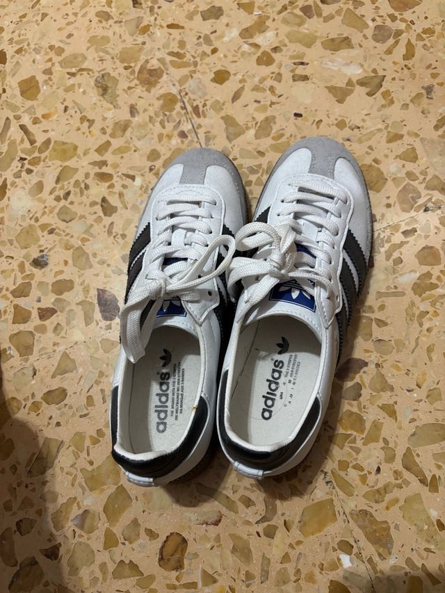 Adidas Samba Blancas y Negras