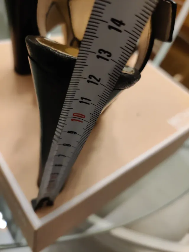 Zapatos Michael Kors Fiesta Negro y Dorado