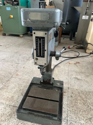 Taladro de columna TS 8