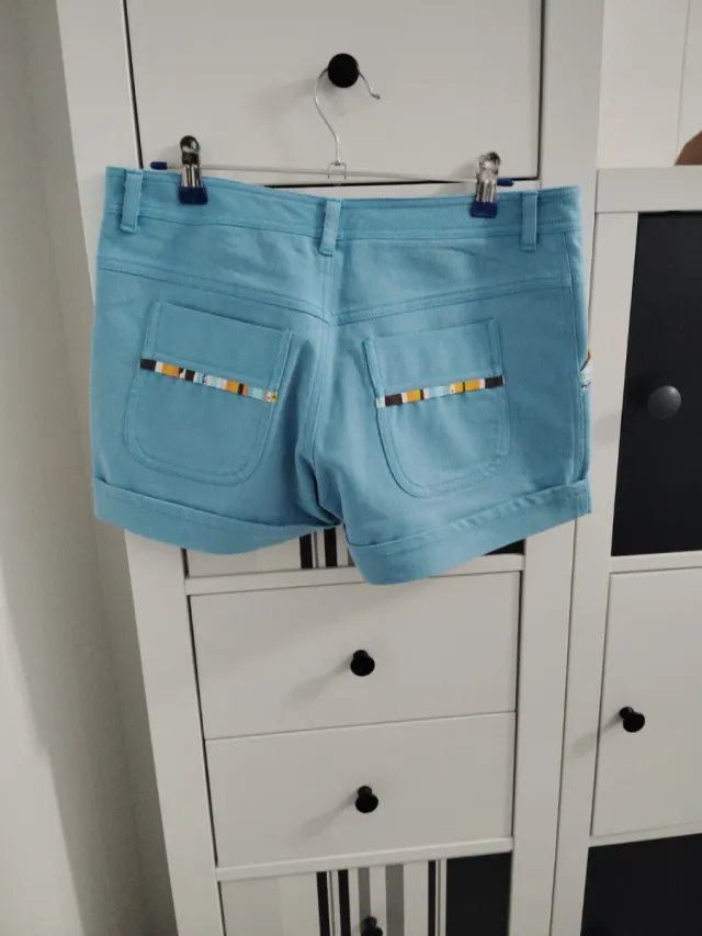 Shorts azules con estampado