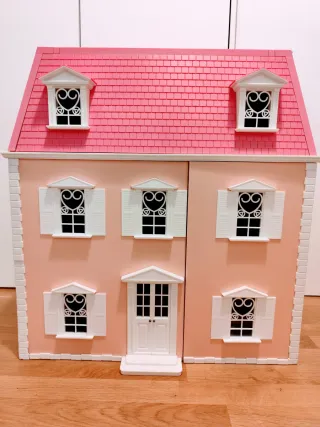 Casa Muñecas Hello Kitty con Muñecos. Como Nueva