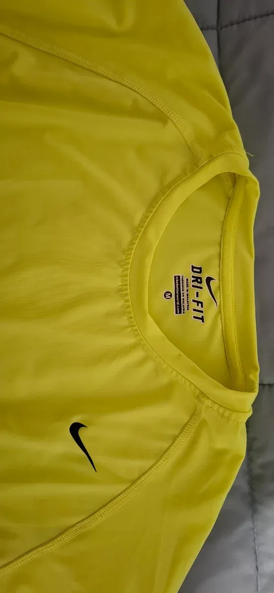 Camiseta Nike Dri-Fit Running Neón