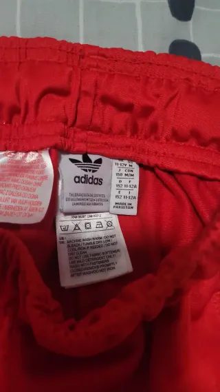 Pantalón chándal Adidas rojo para niño de 12 años