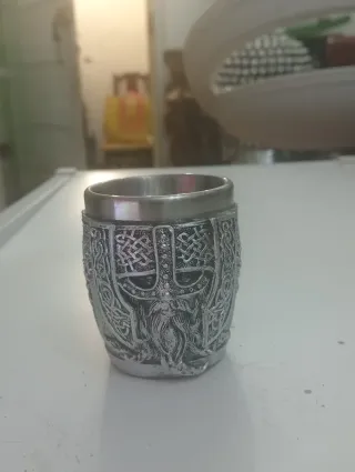 Copo de shot com design nórdico