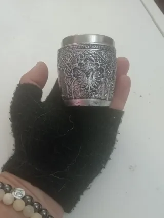 Copo de shot com design nórdico