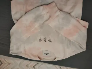 Camiseta y sudadera Hollister Talla XS