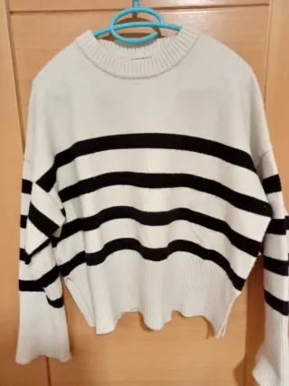 Jersey Bershka rayas blanco y negro