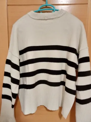 Jersey Bershka rayas blanco y negro