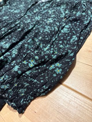 Vestido Zara floral talla M