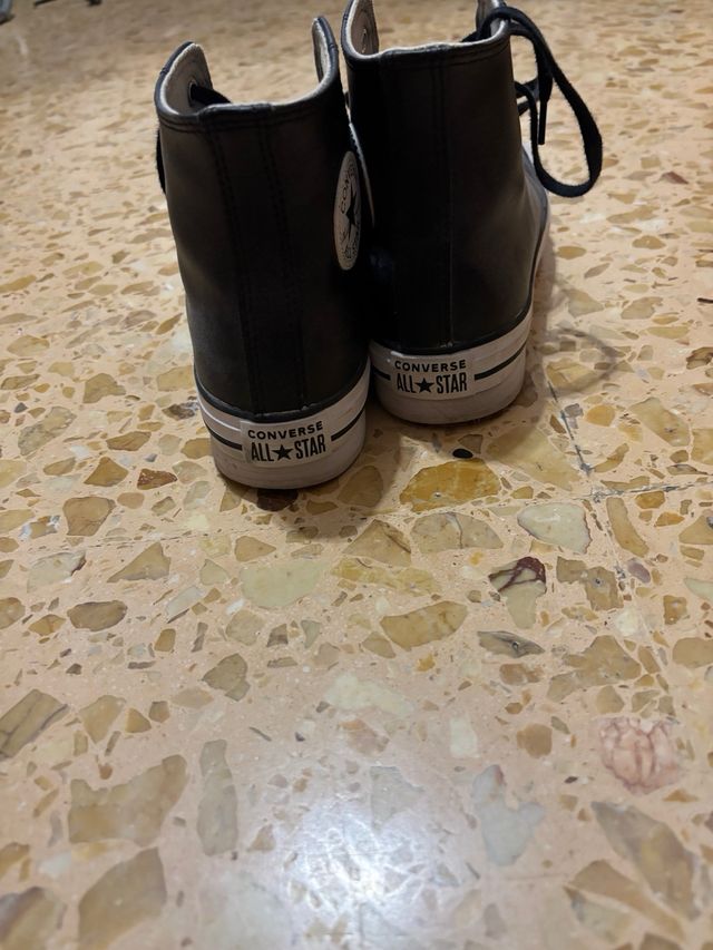 Converse plataforma negras de polipiel