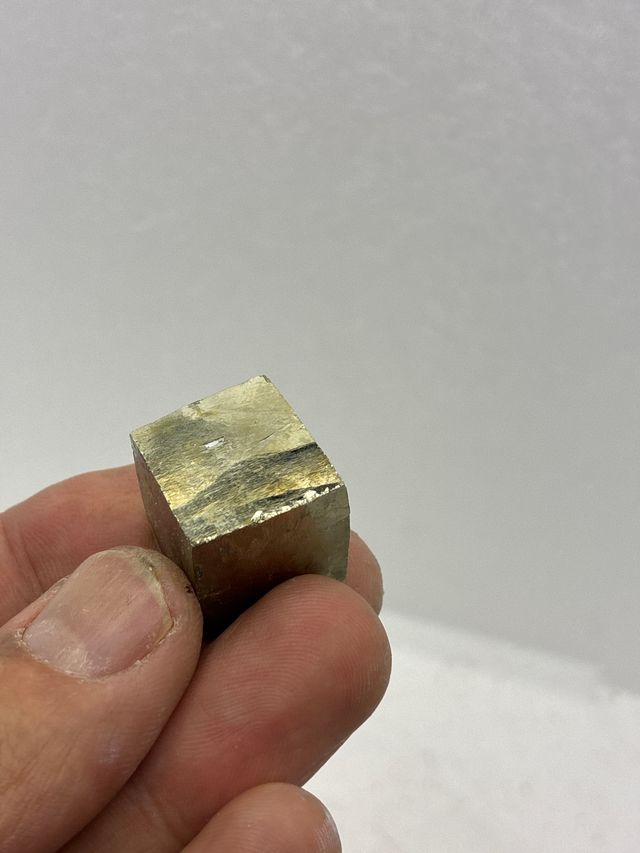 Pirita naturale cubo dalla Rioja