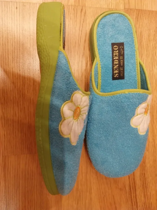 Zapatillas de casa Sendero flor azul