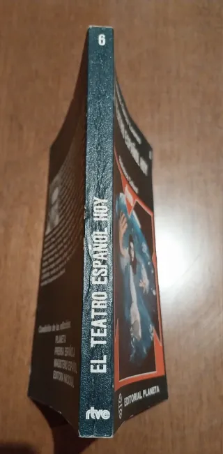 Libro 1975 "El Teatro Español Hoy"
