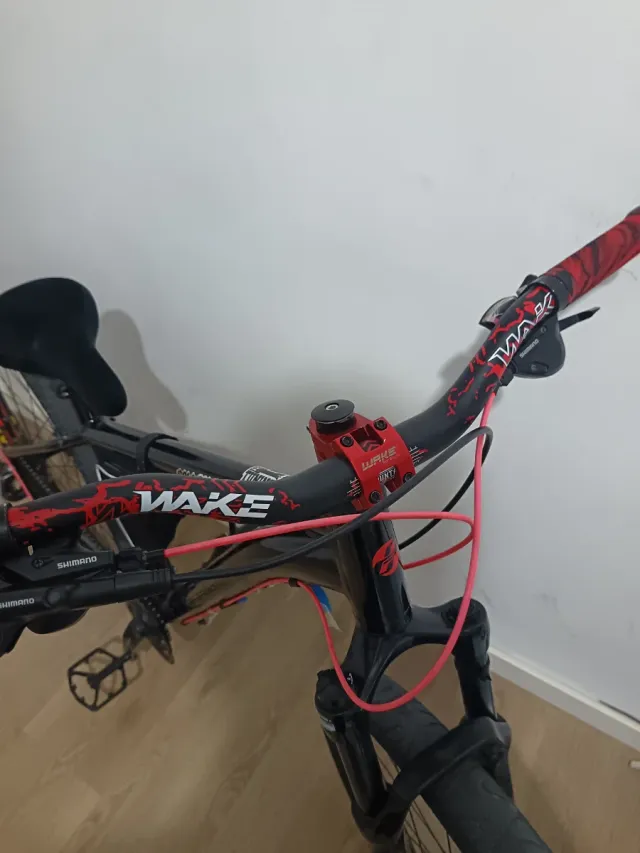 Bici Stunt/Montaña Negra y Roja