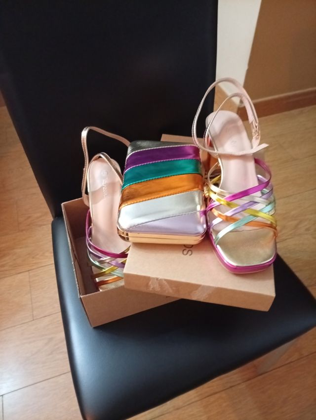 Conjunto Sandalias y Bolso Bombonera Multicolor