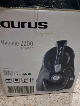 Aspirador Taurus Megane 2200 Advance