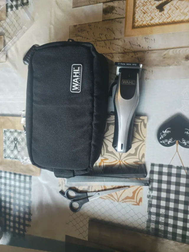 Cortapelos Wahl Negro y Plateado