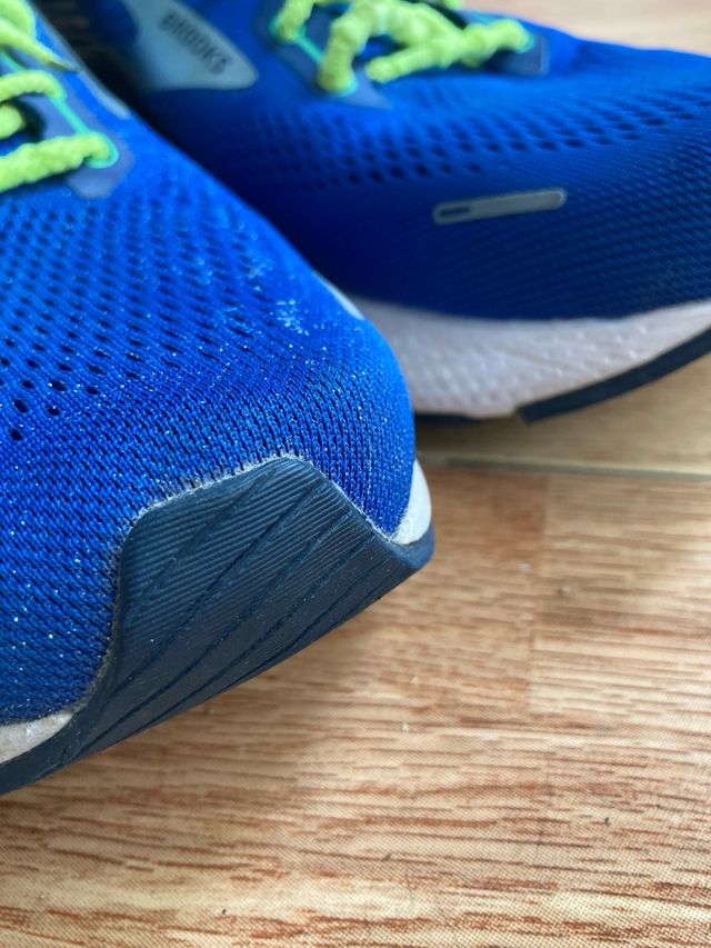 Zapatillas running Brooks azules y verdes