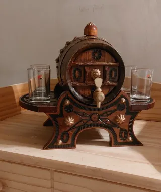 Botticella in legno artistica vintage con carillon