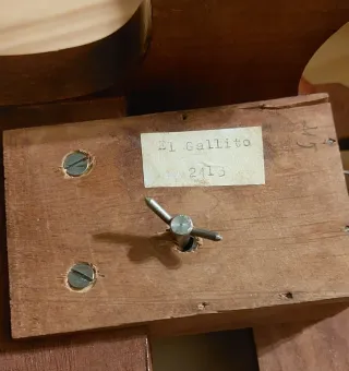 Botticella in legno artistica vintage con carillon