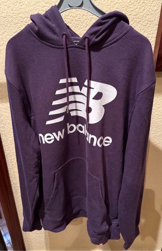 Sudadera New Balance Morada
