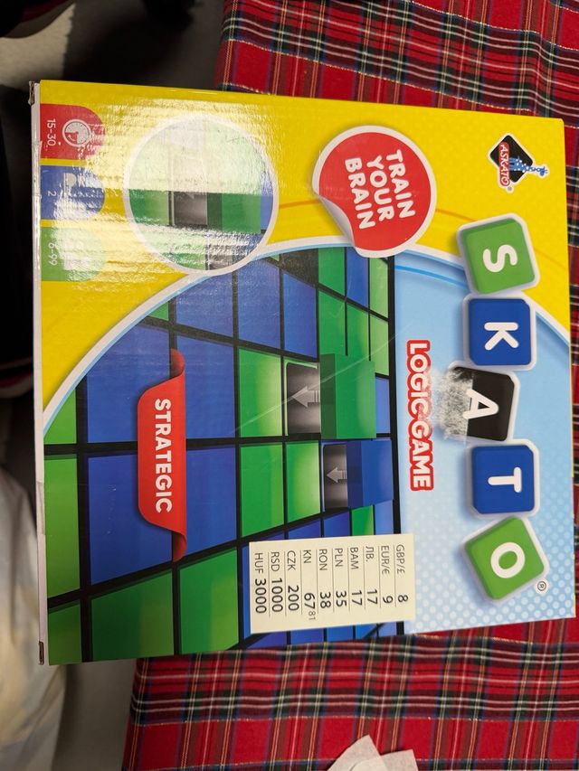 Juego de mesa lógico SKATO