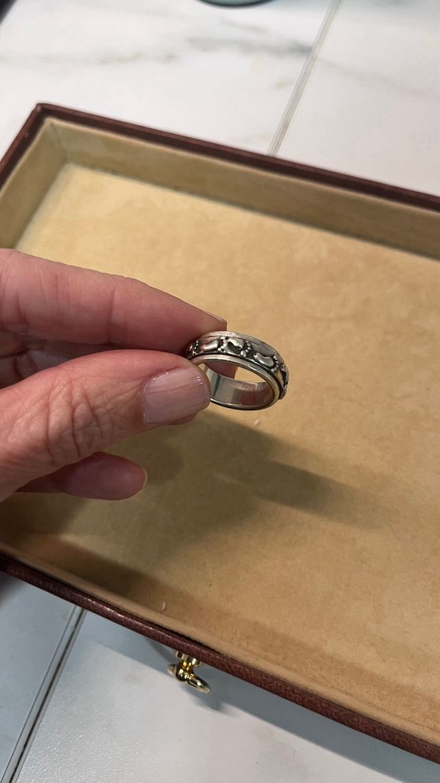 anillo plata anti estres