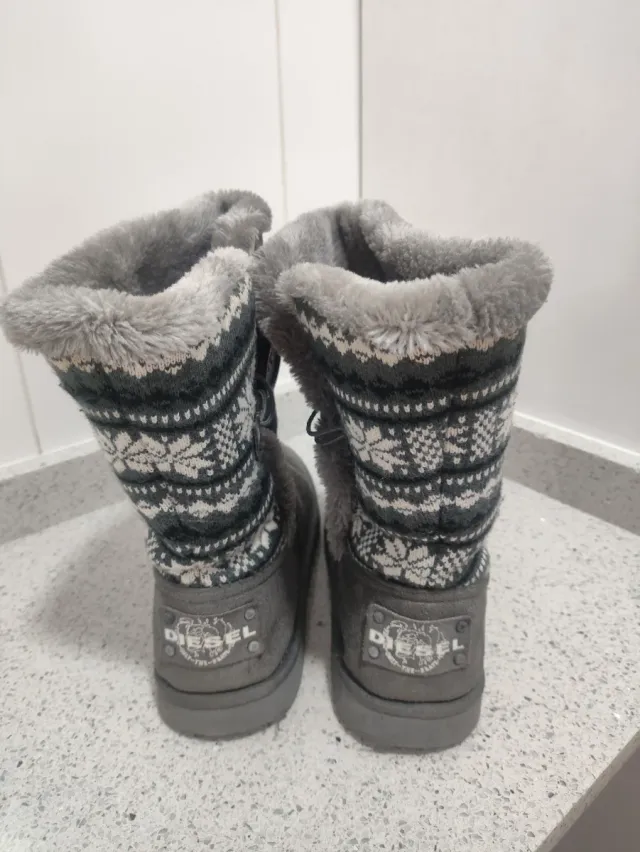 Botas Diesel Gris Talla 40