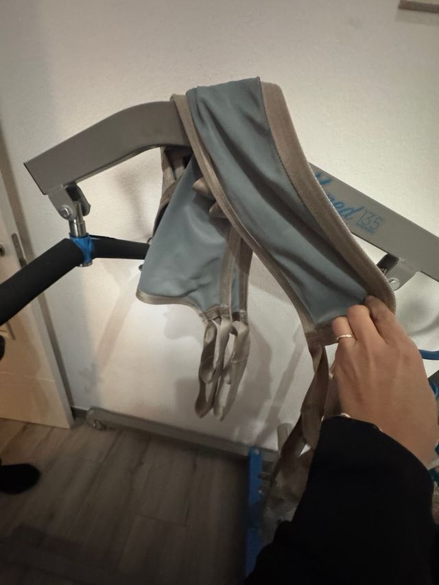 Grúa para personas dependientes Arkimed135 + motor