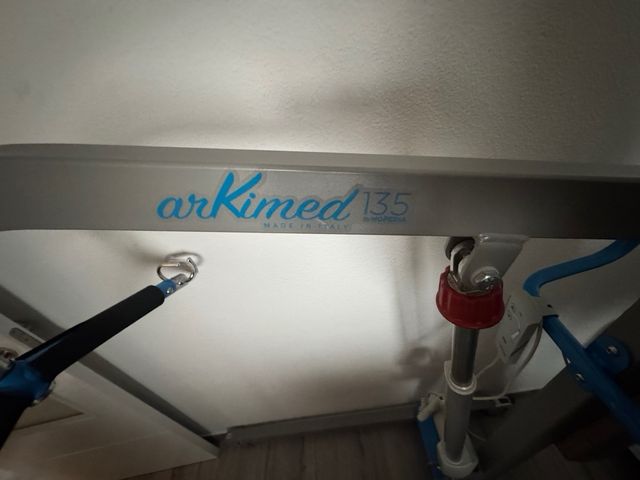 Grúa para personas dependientes Arkimed135 + motor