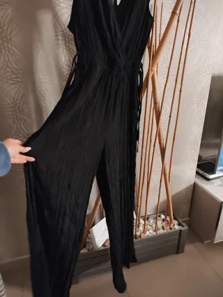 Mono Zara Negro Talla XS