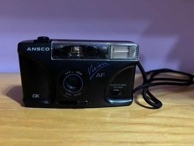Fotocamera analogica Ansco Vision AF nera