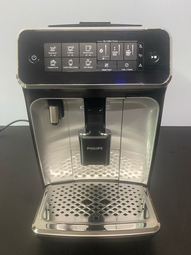 Cafetera Philips EP3246 superautomática