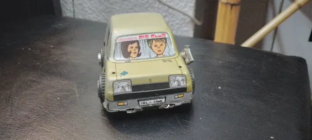 CORAMA RENAULT 5 RALLY Die-cast Vintage Ibi CUERDA