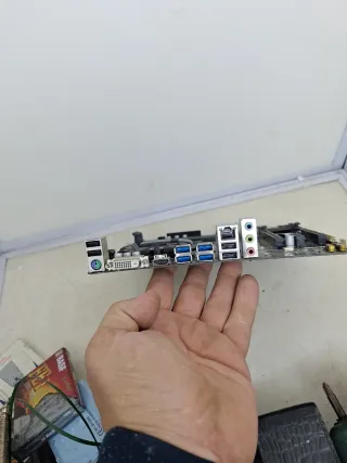 Placa Base Gigabyte B450M DS3H