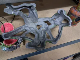 Decoración pecera y bomba agua