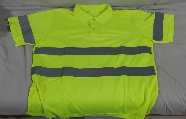 Polo de alta visibilidad amarillo
